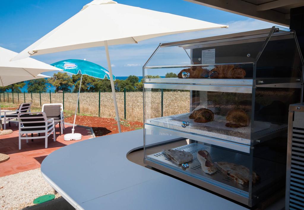 Superior Mobile Homes in Camping Kastanija Novigrad  Bagian luar foto