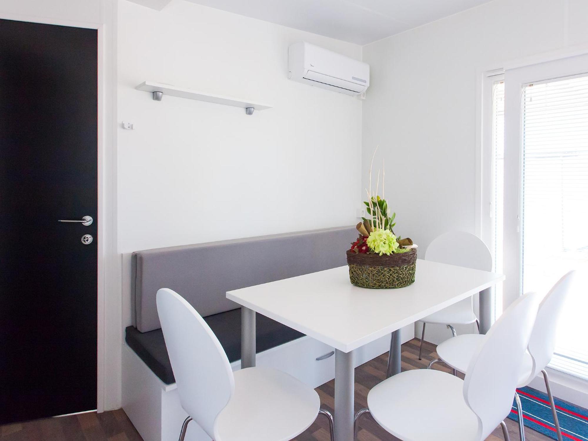 Superior Mobile Homes in Camping Kastanija Novigrad  Bagian luar foto