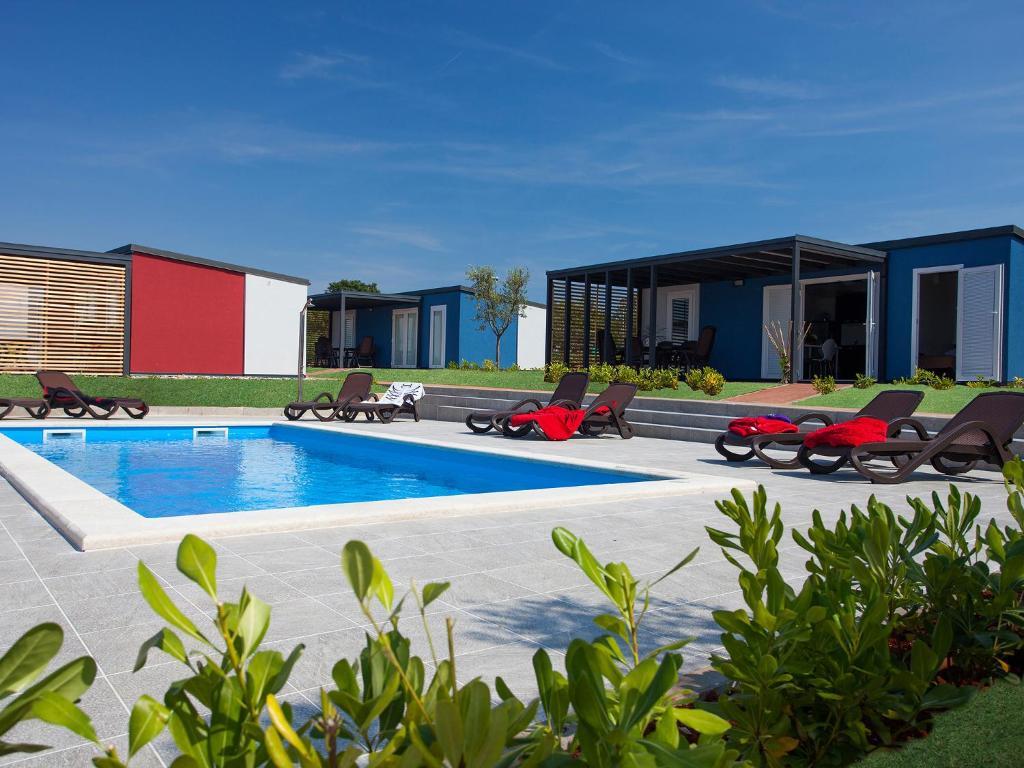 Superior Mobile Homes in Camping Kastanija Novigrad  Bagian luar foto